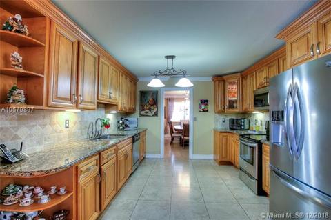 6301 Simmons St, Miami Lakes, FL 33014 photo 6