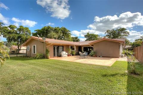 6301 Simmons St, Miami Lakes, FL 33014 photo 20