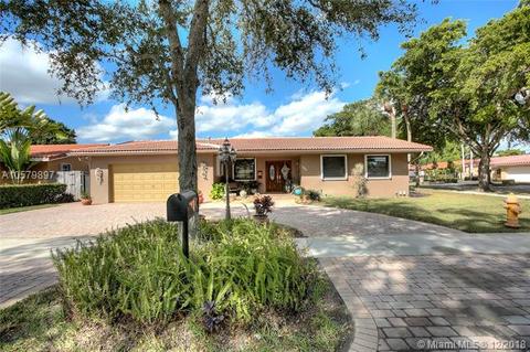 6301 Simmons St, Miami Lakes, FL 33014 photo 1