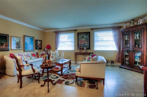 6301 Simmons St, Miami Lakes, FL 33014 photo 3