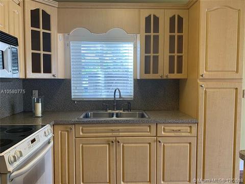 3195 W 68 Pl, Hialeah, FL 33018 photo 9