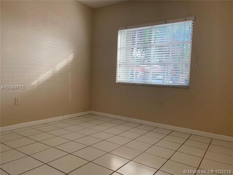 3195 W 68 Pl, Hialeah, FL 33018 photo 10