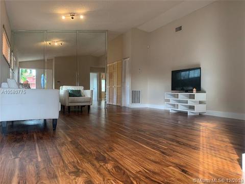 3195 W 68 Pl, Hialeah, FL 33018 photo 5