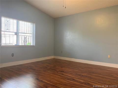 3195 W 68 Pl, Hialeah, FL 33018 photo 14