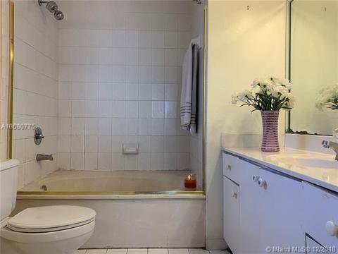 3195 W 68 Pl, Hialeah, FL 33018 photo 16
