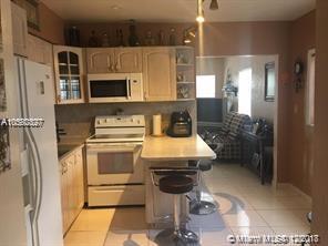 673 E 36th St, Hialeah, FL 33013 photo 4