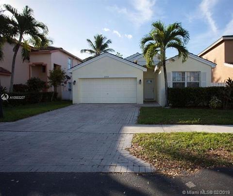 6000 S Sable Cir, Margate, FL 33063 photo 2