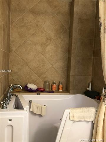 4975 NW 180th Ter, Miami Gardens, FL 33055 photo 14