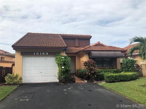 Undisclosed, Hialeah, FL 33015 photo 1
