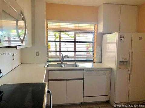 Undisclosed, Hialeah, FL 33015 photo 33