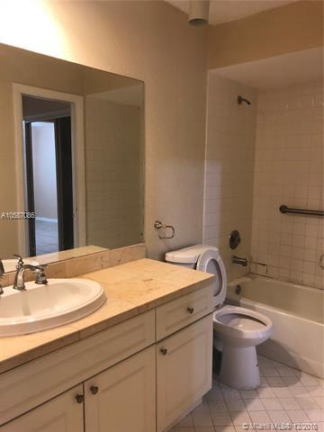 Undisclosed, Hialeah, FL 33015 photo 29
