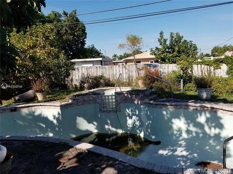 571 E 36th St, Hialeah, FL 33013 photo 10