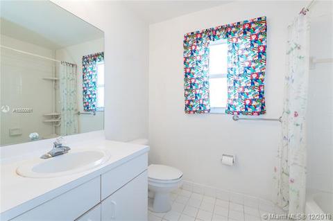 5385 NW 184th St, Miami Gardens, FL 33055 photo 10