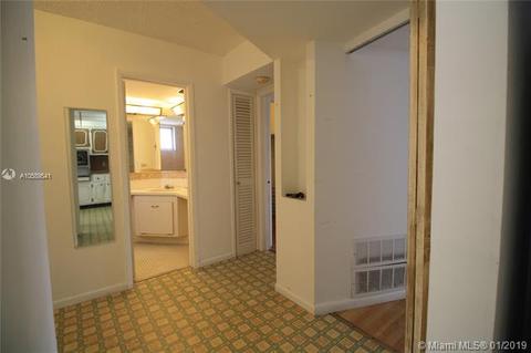 Undisclosed, Miami, FL 33179 photo 9