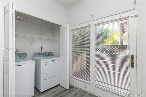 102 E Hemingway Cir, Margate, FL 33063 photo 22