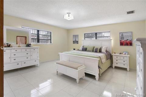 Undisclosed, Hialeah, FL 33012 photo 12