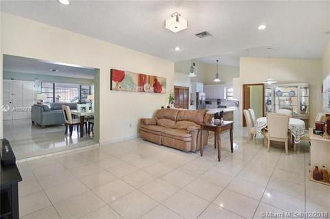 Undisclosed, Hialeah, FL 33012 photo 5