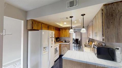 47 Toledo Ct #5-31, Davie, FL 33324 photo 13