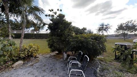 47 Toledo Ct #5-31, Davie, FL 33324 photo 3