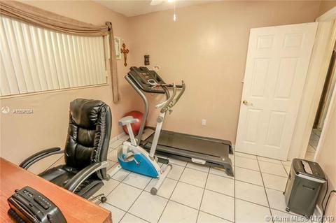 Undisclosed, Hialeah, FL 33012 photo 21