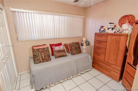 Undisclosed, Hialeah, FL 33012 photo 18