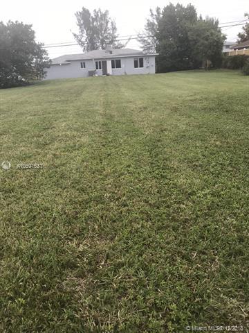 2000 NW 115 St, Miami, FL 33167 photo 2