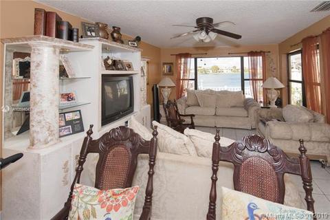 Undisclosed, Hialeah, FL 33016 photo 23