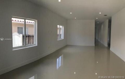 51 E 60th St, Hialeah, FL 33013 photo 3