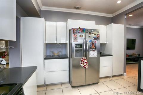 Undisclosed, Miami, FL 33193 photo 12