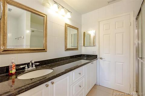 15040 Dunbarton Pl, Miami Lakes, FL 33016 photo 20