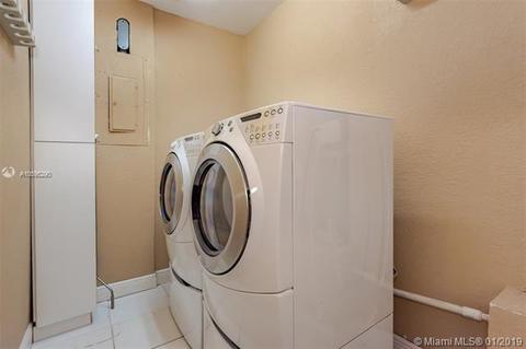 15040 Dunbarton Pl, Miami Lakes, FL 33016 photo 21