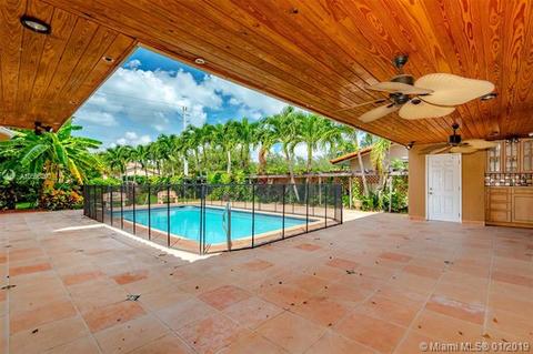 15040 Dunbarton Pl, Miami Lakes, FL 33016 photo 7