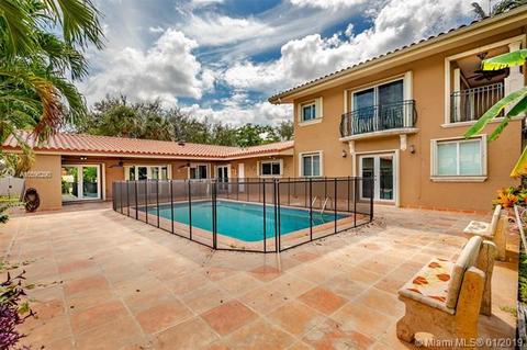 15040 Dunbarton Pl, Miami Lakes, FL 33016 photo 8