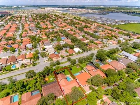 15040 Dunbarton Pl, Miami Lakes, FL 33016 photo 30