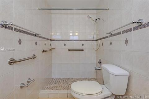 15040 Dunbarton Pl, Miami Lakes, FL 33016 photo 19