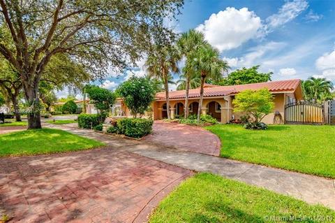15040 Dunbarton Pl, Miami Lakes, FL 33016 photo 1