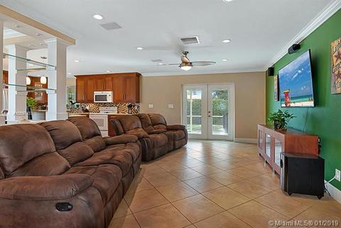 413 Douglas Dr, Jupiter, FL 33458 photo 13