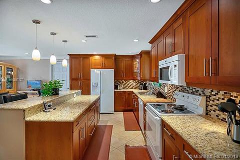 413 Douglas Dr, Jupiter, FL 33458 photo 7