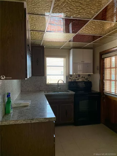 320 E 38th St, Hialeah, FL 33013 photo 16