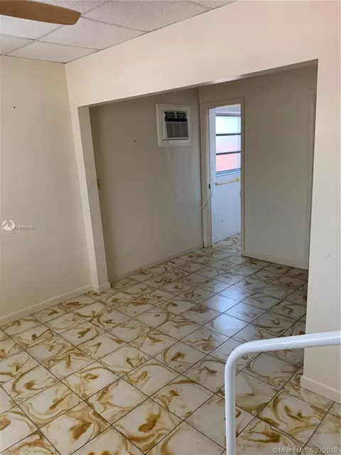 320 E 38th St, Hialeah, FL 33013 photo 11