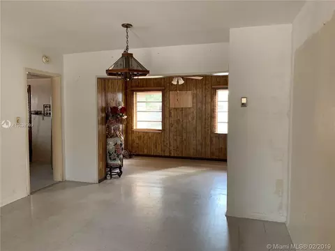 320 E 38th St, Hialeah, FL 33013 photo 8