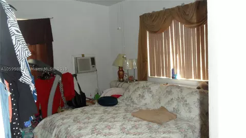 467 E 17th St, Hialeah, FL 33010 photo 7