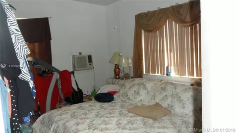 467 E 17th St, Hialeah, FL 33010 photo 7