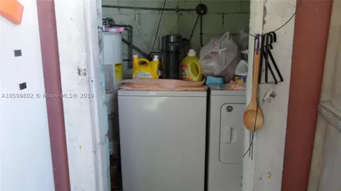 467 E 17th St, Hialeah, FL 33010 photo 8