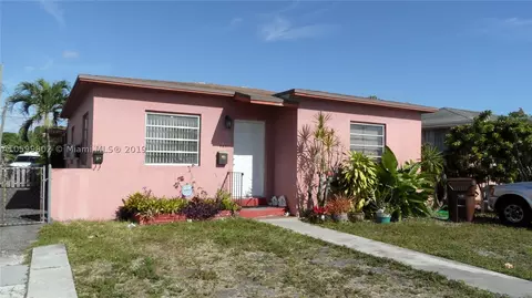 467 E 17th St, Hialeah, FL 33010 photo 1