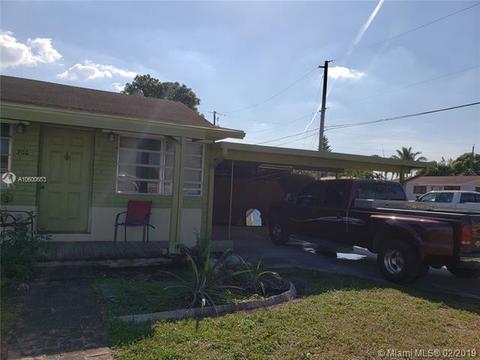702 E 54th St, Hialeah, FL 33013 photo 8