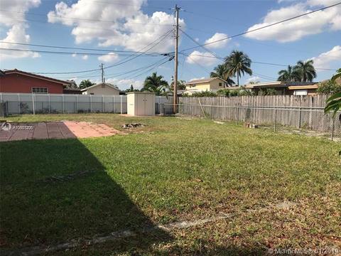 811 W 53 Ter, Hialeah, FL 33012 photo 4