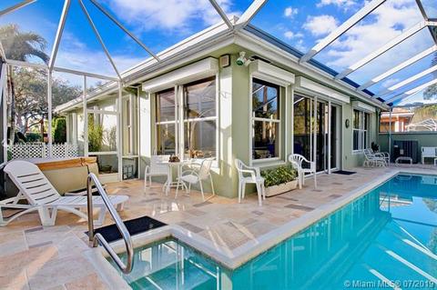 140 S Hampton Dr, Jupiter, FL 33458 photo 2