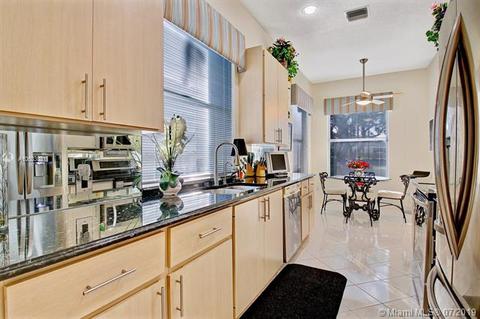 140 S Hampton Dr, Jupiter, FL 33458 photo 8