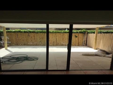Undisclosed, Miami, FL 33183 photo 2